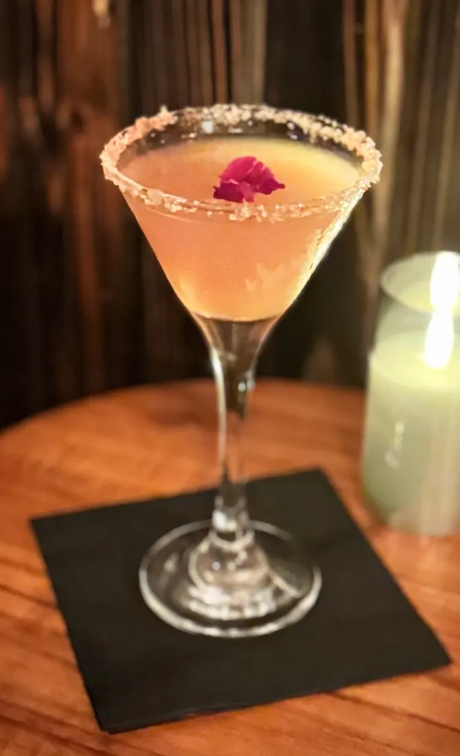 Pink Purse cocktail served at Antwerp Distillery