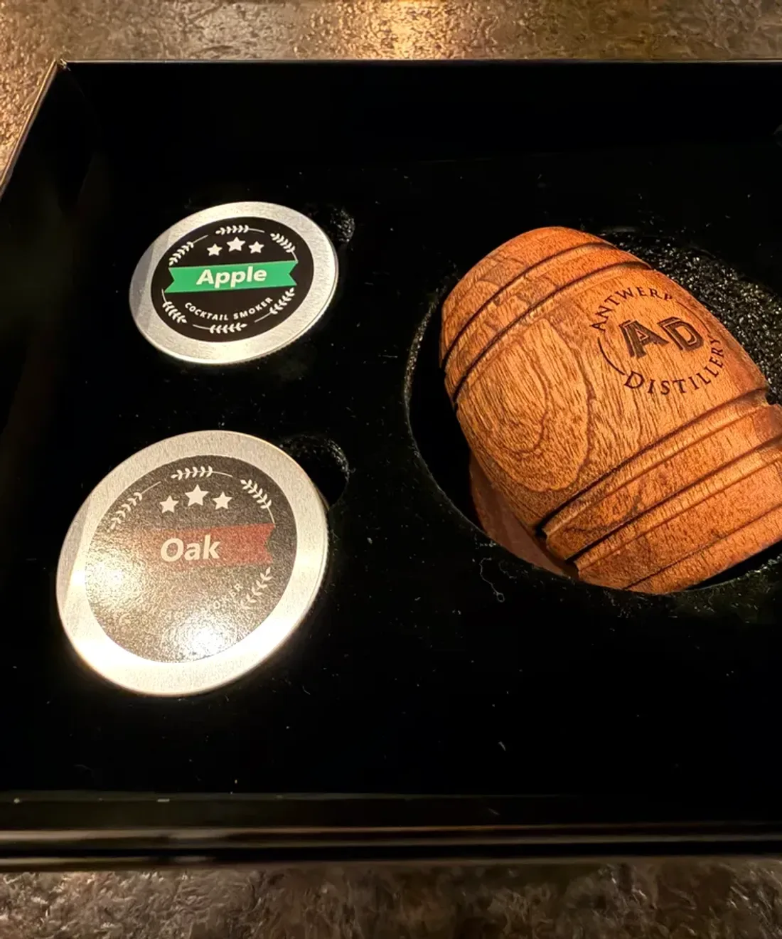 AD-engraved oak barrel cocktail smoker kit with wood chips